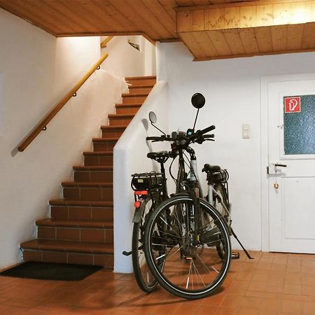 Helles Apartment Fuer 1-2 Pers. Mit Parkplatz Und Wifi Kraiburg am Inn Buitenkant foto