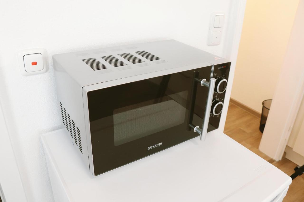 Helles Apartment Fuer 1-2 Pers. Mit Parkplatz Und Wifi Kraiburg am Inn Buitenkant foto