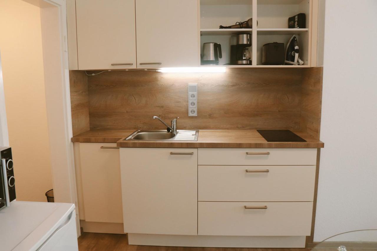 Helles Apartment Fuer 1-2 Pers. Mit Parkplatz Und Wifi Kraiburg am Inn Buitenkant foto